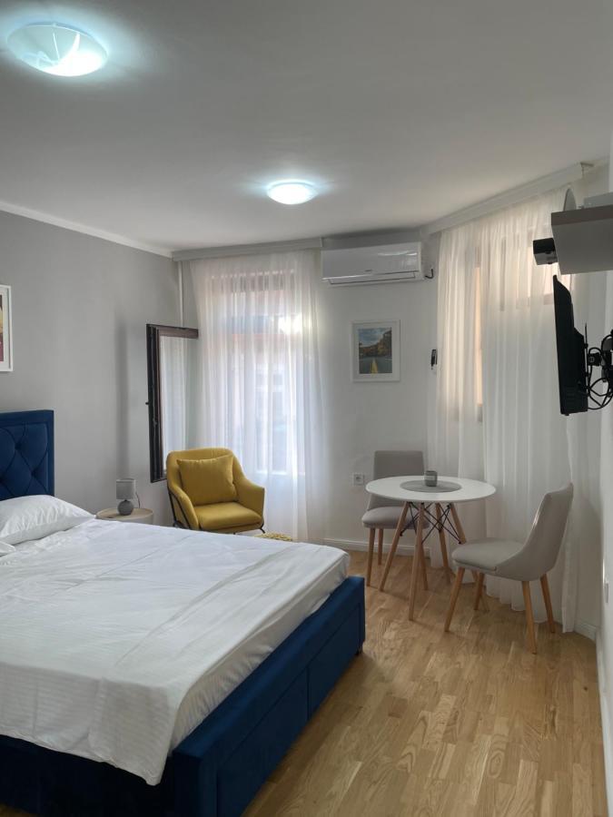 Vogue Apartment 采蒂涅 外观 照片
